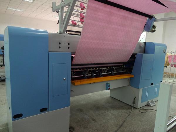 Máquina estofando industrial do computador da Multi-agulha da canela da parte alta
